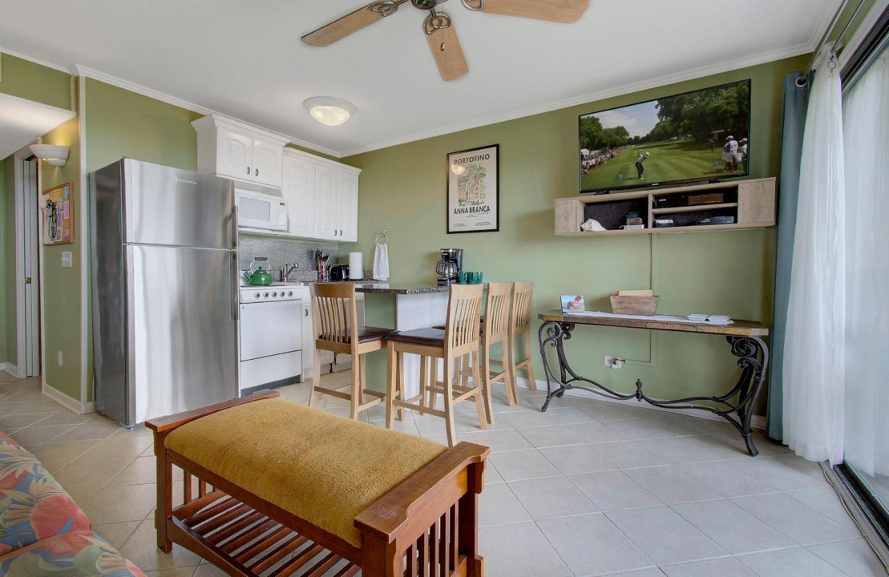Nothing But Ocean In Forest Beach Hilton Head Island Exterior foto
